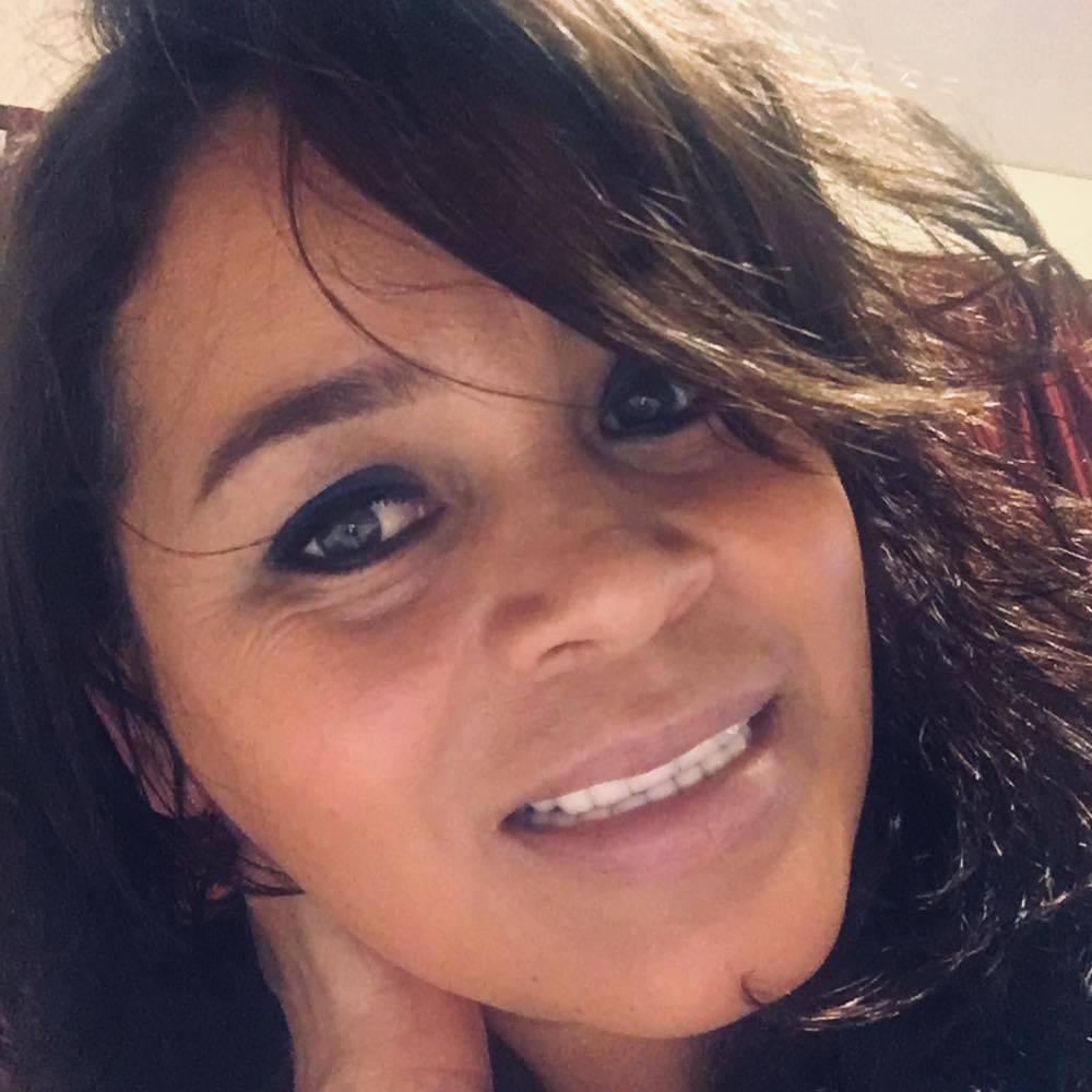 Meet your Posher, Esmeralda